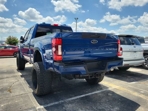 Used 2022 Ford F350 Lariat w/ Tremor Off-Road Package AWD/4WD image 4