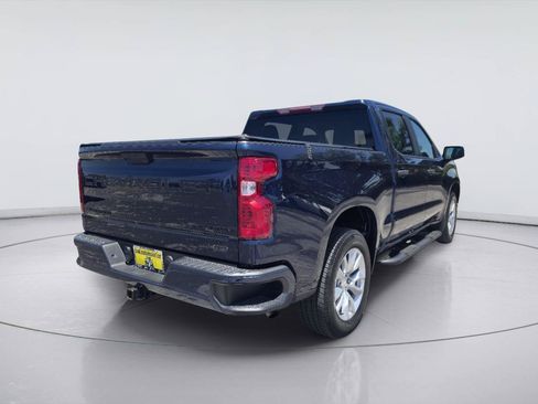 Used 2023 Chevrolet Silverado 1500 Custom w/ LPO, Dark Essentials Package RWD image 5