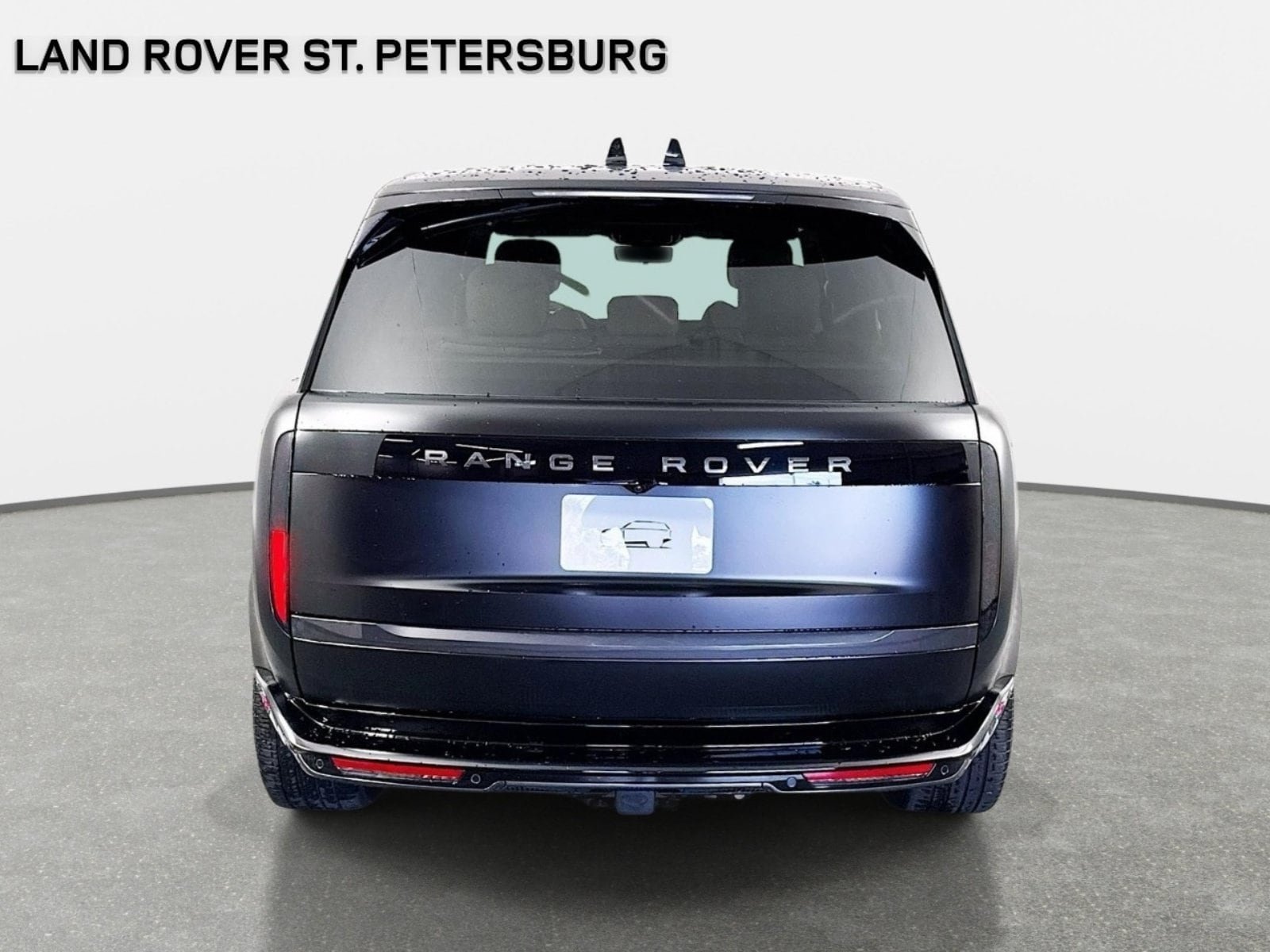 New 2026 Land Rover Range Rover Long Wheelbase SE AWD/4WD image 6