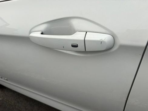 Used 2019 Chevrolet Impala LT FWD image 4