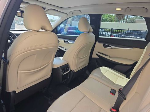 Used 2022 INFINITI QX50 Luxe FWD image 13