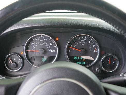 Used 2012 Jeep Wrangler Unlimited Sahara w/ Dual Top Group AWD/4WD image 19