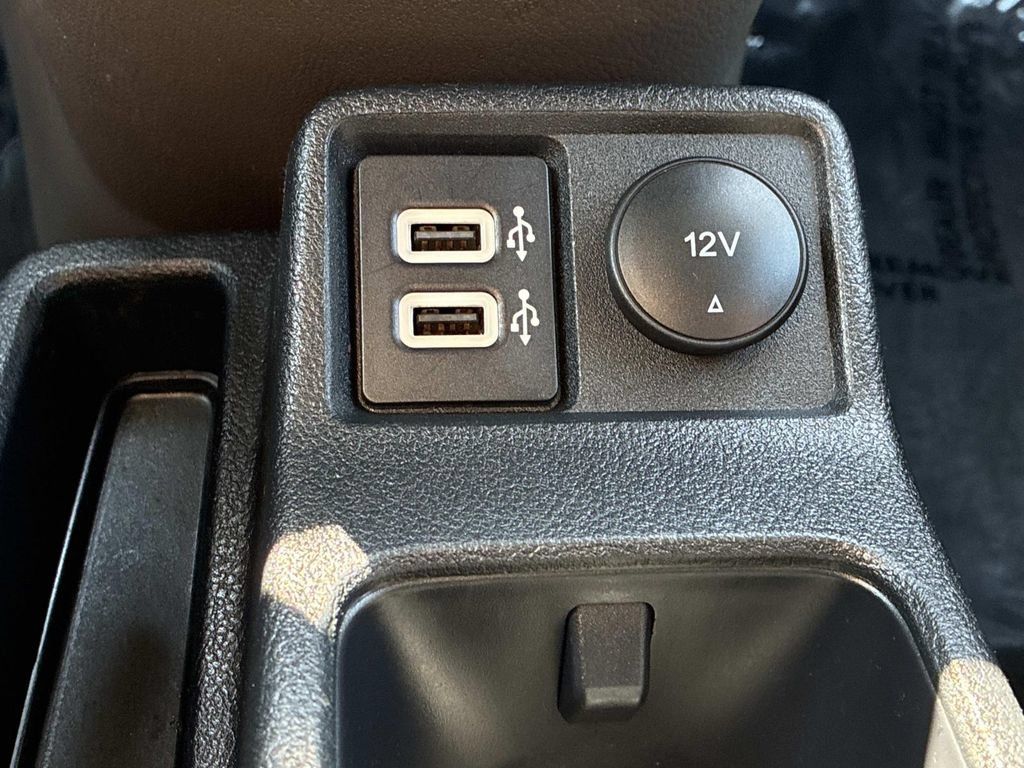 Used 2021 Ford Transit Connect XLT FWD image 37