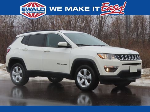 Used 2020 Jeep Compass Latitude w/ Cold Weather Group image 1