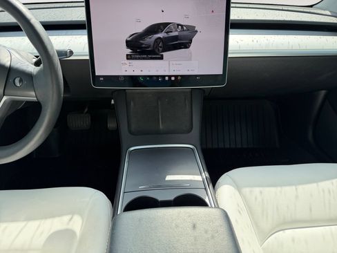 Used 2022 Tesla Model 3 Long Range AWD/4WD image 11