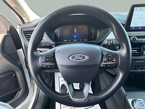 Used 2025 Ford Escape Active AWD/4WD image 10