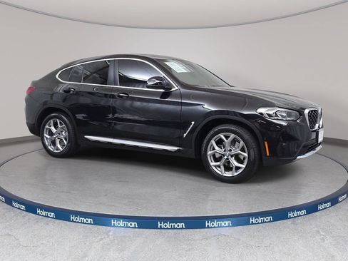 Used 2024 BMW X4 xDrive30i w/ Parking Assistance Package AWD/4WD image 4