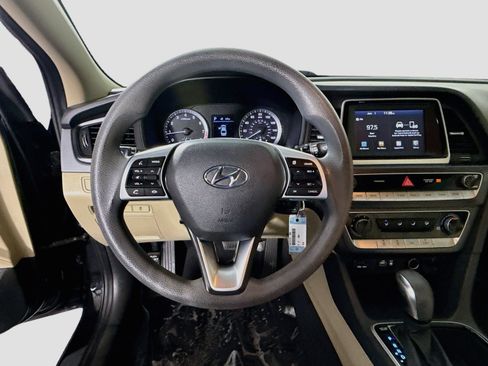 Used 2019 Hyundai Sonata SE FWD image 13