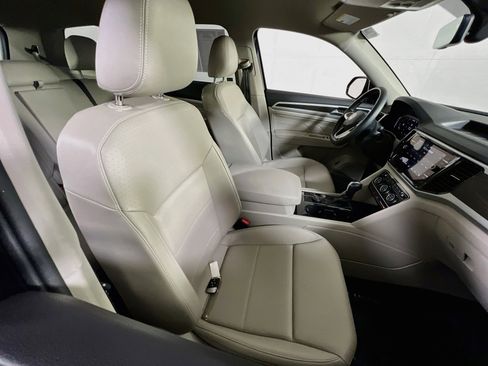 Used 2023 Volkswagen Atlas SE image 26