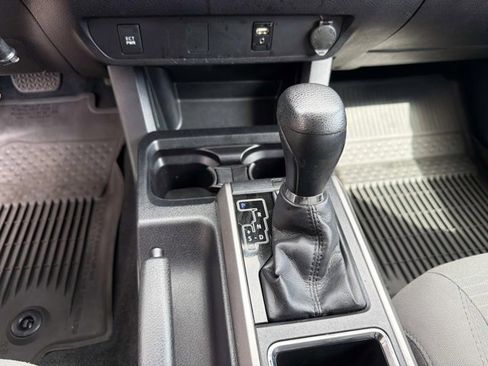 Certified 2017 Toyota Tacoma SR5 w/ Tow Package image 24