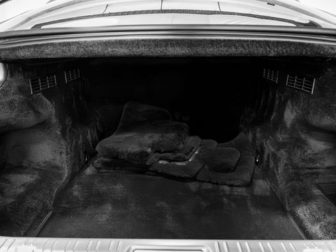 Used 2016 Rolls-Royce Wraith image 40