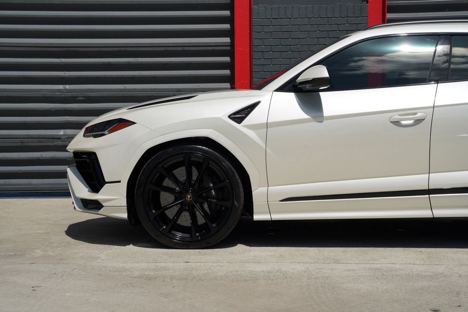 Used 2024 Lamborghini Urus S AWD/4WD image 6