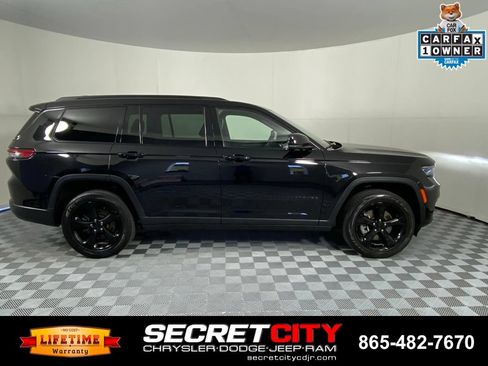 Used 2023 Jeep Grand Cherokee L Laredo AWD/4WD image 8