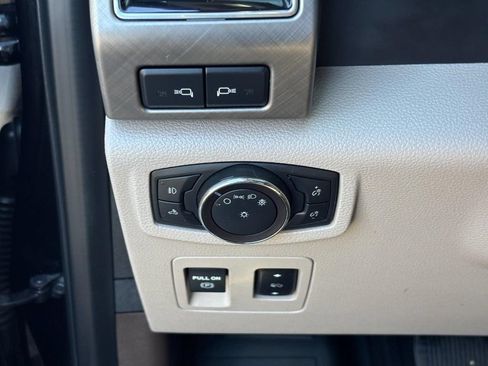 Used 2020 Ford F150 Limited w/ Trailer Tow Package AWD/4WD image 17