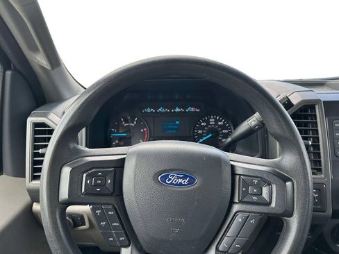 Used 2022 Ford F550 4x4 Regular Cab Super Duty image 19