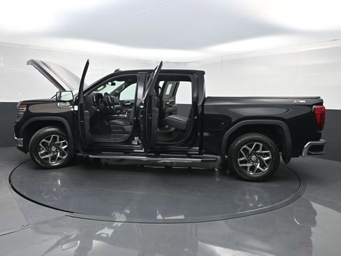 Used 2024 GMC Sierra 1500 SLT w/ SLT Premium Plus Package AWD/4WD image 39