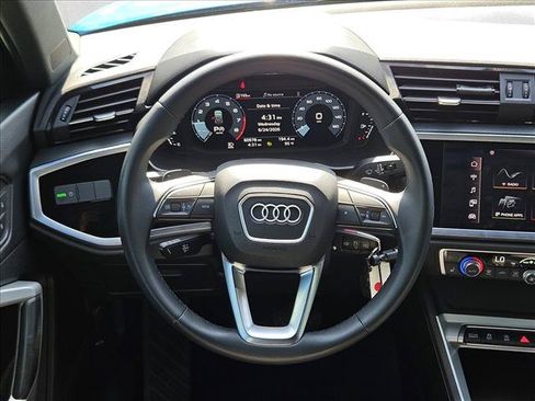 Used 2022 Audi Q3 2.0T Premium AWD/4WD image 18