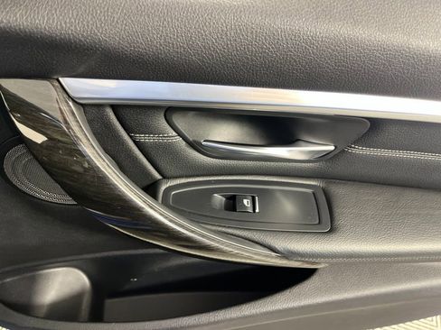 Used 2016 BMW 340i Sedan RWD image 11