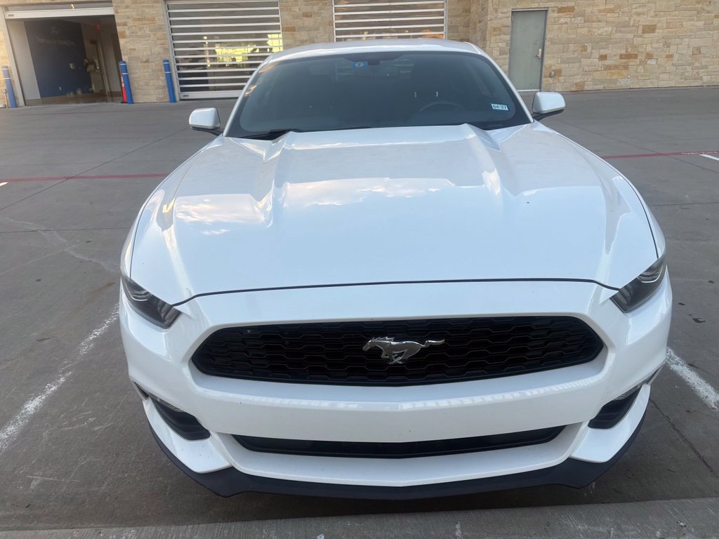 Used 2016 Ford Mustang Coupe RWD image 8