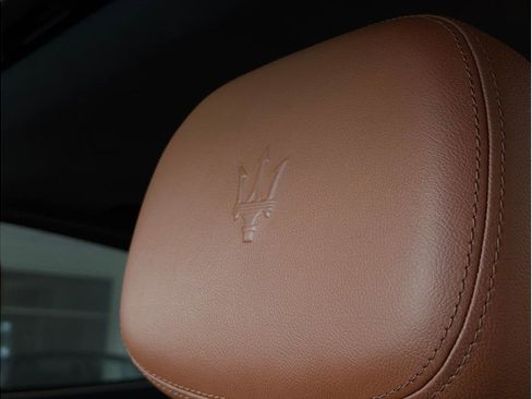 Used 2018 Maserati Quattroporte S RWD image 33
