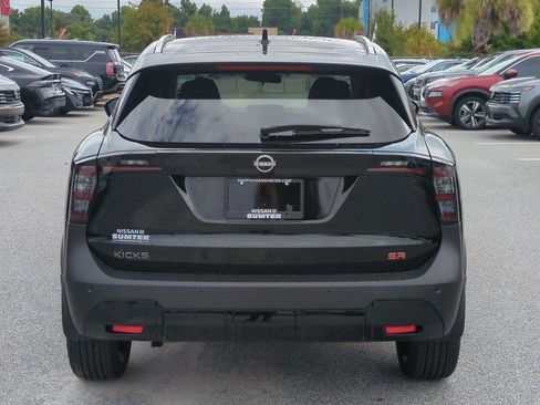New 2026 Nissan Kicks SR FWD image 5