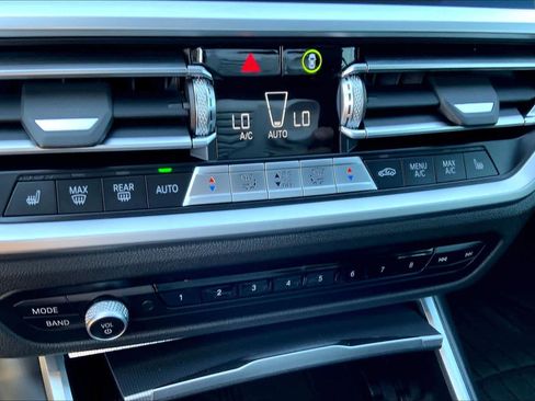 Used 2023 BMW 430i Convertible image 31