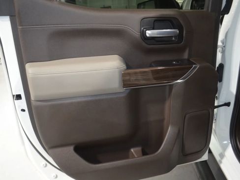 Used 2019 Chevrolet Silverado 1500 RST w/ All-Star Edition image 18