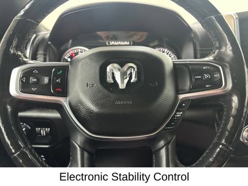 Used 2019 RAM 1500 Laramie AWD/4WD image 41