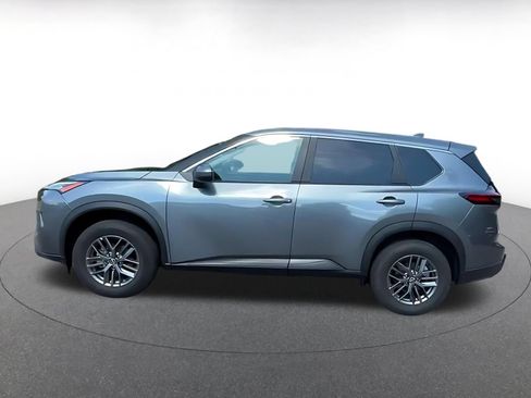 Used 2026 Nissan Rogue SV AWD/4WD image 8