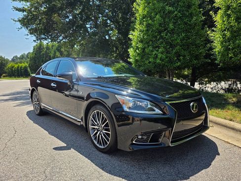 Used 2015 Lexus LS 460 AWD w/ F Sport Package image 8