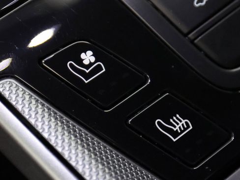 Used 2020 Porsche 911 Carrera image 29