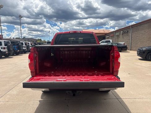 Used 2018 Toyota Tundra SR5 w/ SR5 Upgrade Package AWD/4WD image 7