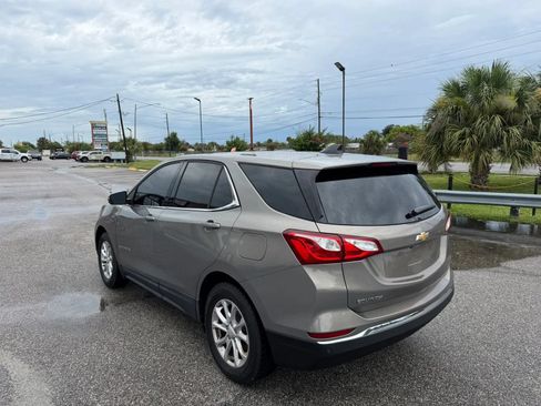 Used 2018 Chevrolet Equinox LT FWD image 3