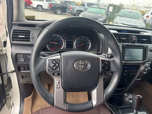 Used 2017 Toyota 4Runner Limited image 13
