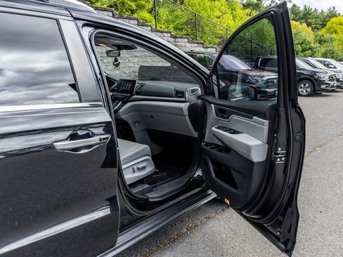 Used 2019 Honda Odyssey EX-L image 16