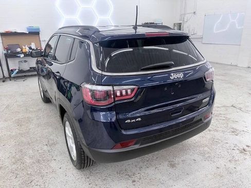 Used 2017 Jeep Compass Latitude image 3