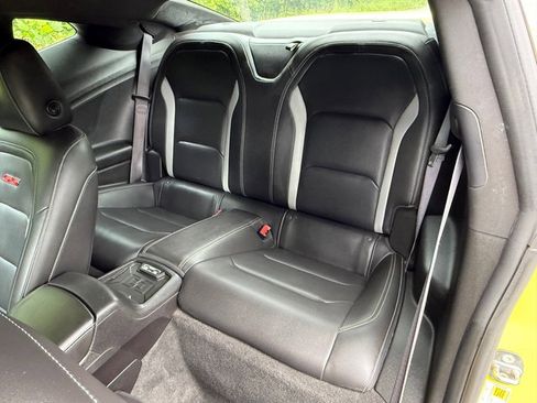 Used 2017 Chevrolet Camaro SS RWD image 16