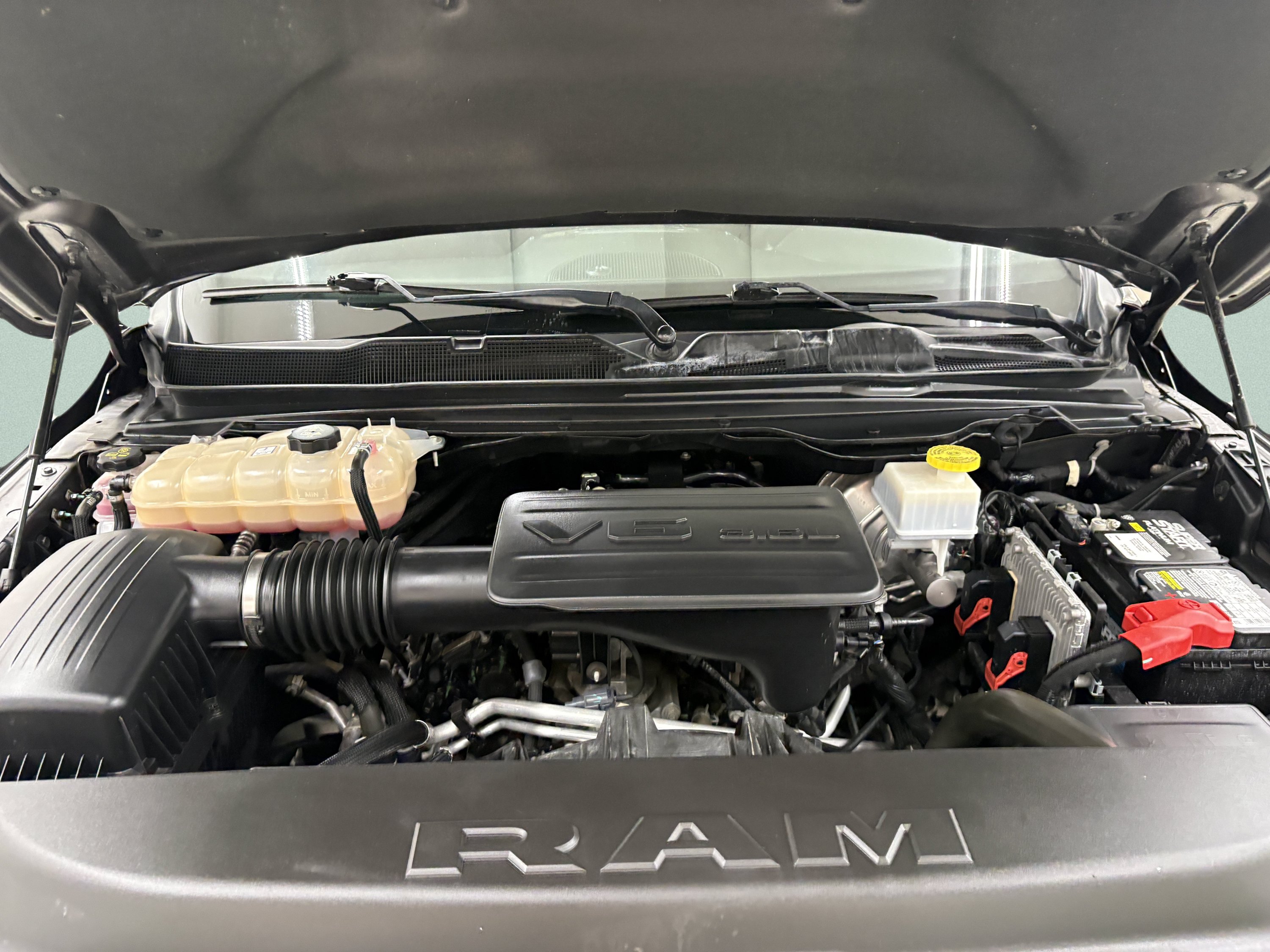 Used 2023 RAM 1500 Big Horn AWD/4WD image 8