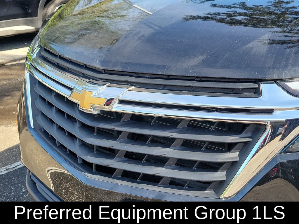 Used 2023 Chevrolet Equinox LS w/ LS Convenience Package FWD image 3
