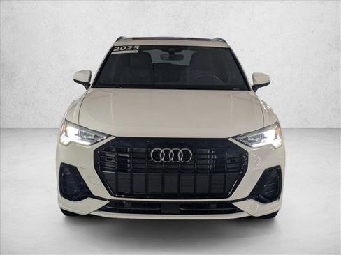 Certified 2025 Audi Q3 2.0T Premium w/ Convenience Package image 2