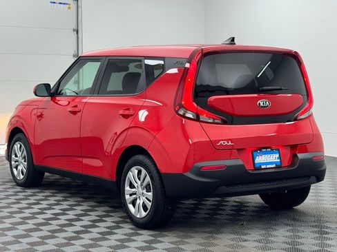 Used 2020 Kia Soul LX image 9