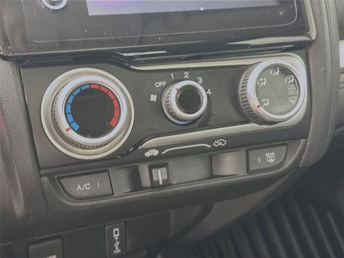 Used 2018 Honda Fit EX image 9