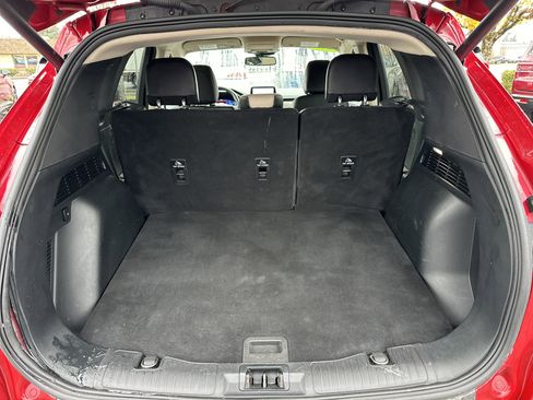 Used 2020 Ford Escape Titanium image 5