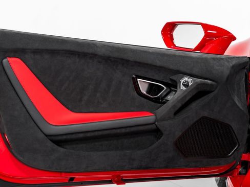 Used 2023 Lamborghini Huracan Tecnica RWD image 9