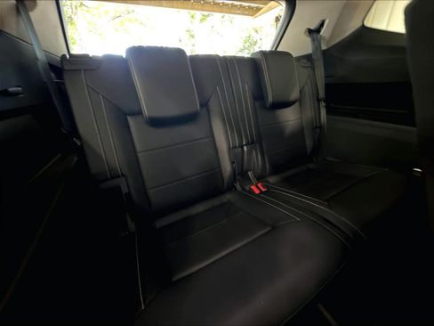 Used 2023 Volkswagen Atlas SE w/ Black Wheel Package FWD image 29