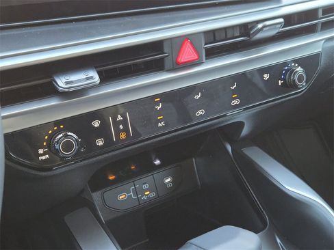 New 2026 Kia Sorento LX image 14