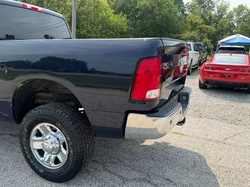 Used 2018 RAM 2500 Tradesman w/ Chrome Appearance Group AWD/4WD image 8