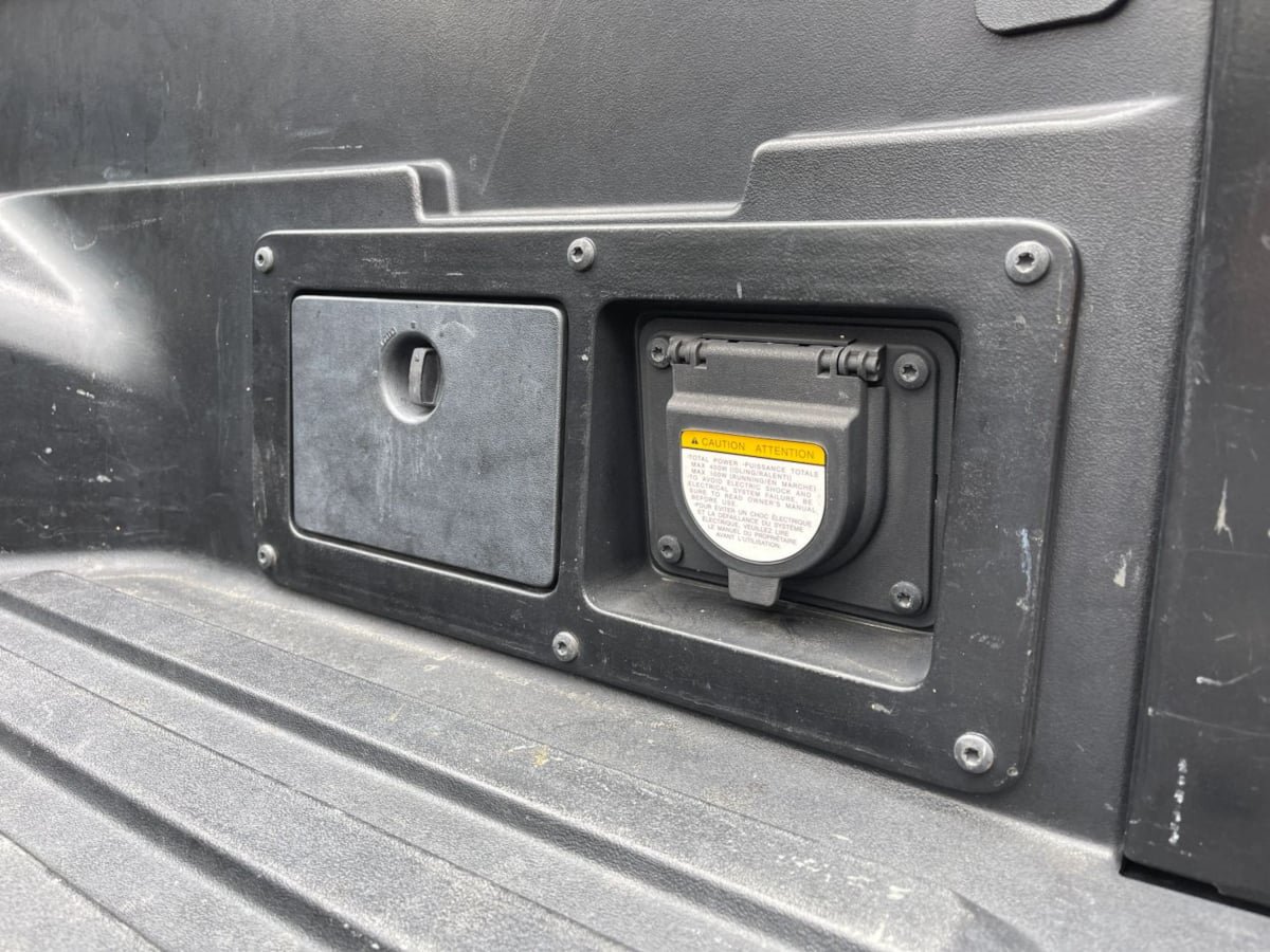 Used 2022 Toyota Tacoma TRD Off-Road RWD image 11