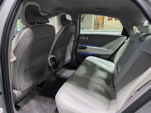 Used 2025 Hyundai Ioniq 6 SEL AWD/4WD image 19