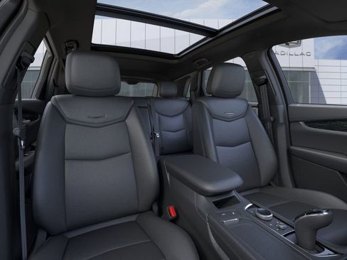 New 2025 Cadillac XT5 Premium Luxury w/ LPO, Floor Liner Package image 16